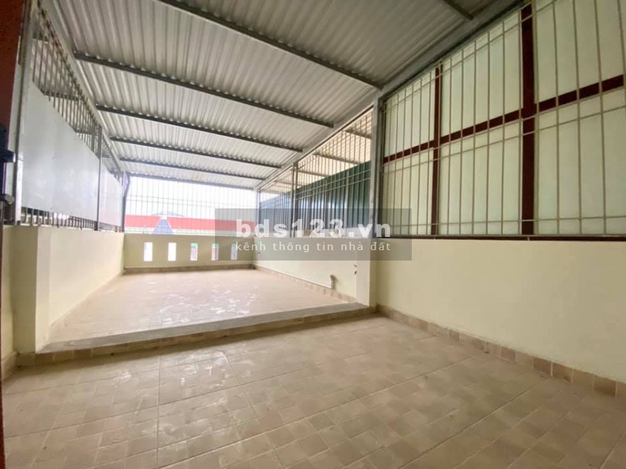 Bán nhà nguyên căn Tư Đình, Quận Long Biên, dt 45m2, đúc 5 tầng, giá bán 3 tỷ