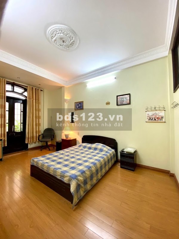 Bán cực gấp nhà phân lô vị trí siêu hot Yên Lạc Quận Hai Bà Trưng, giá chào 6.3 tỷ