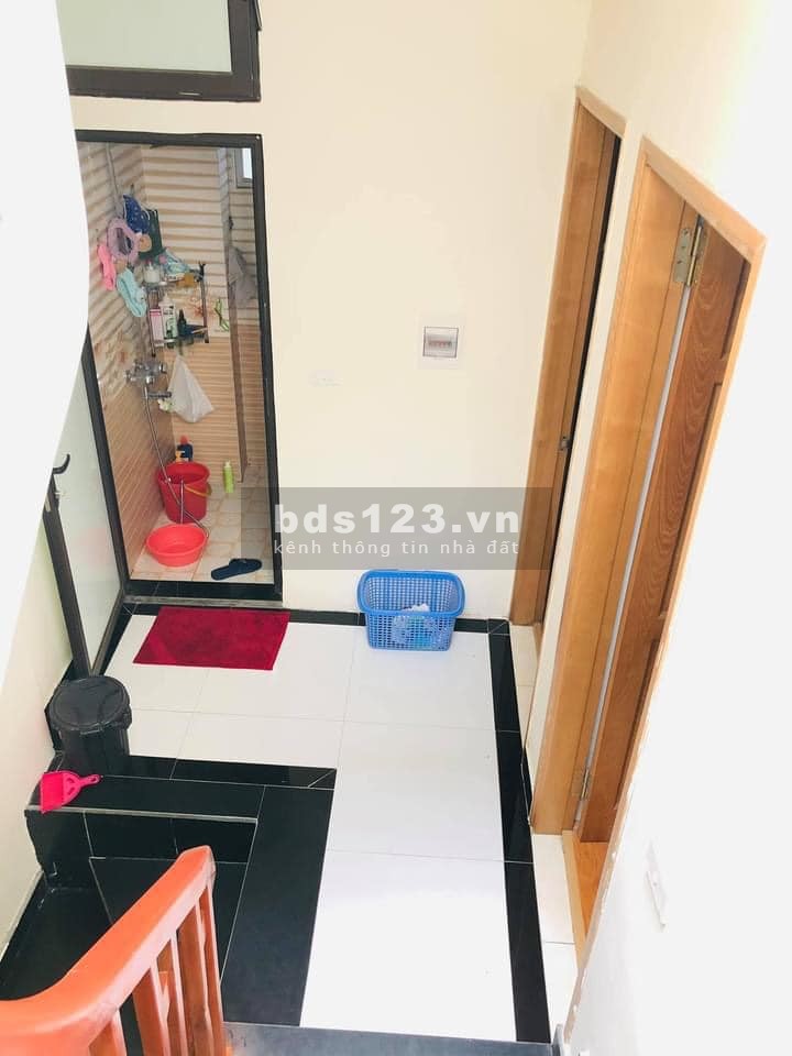 Cần bán gấp nhà đẹp nguyên căn tặng fulll nội thất, ô tô đỗ tận công, mặt tiền 4.7m