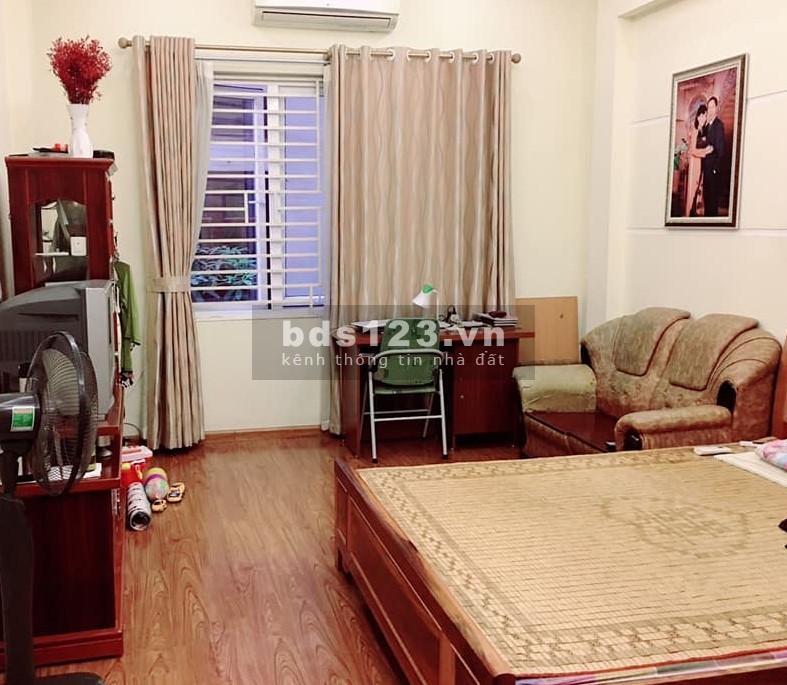 Cực rẻ! Trung tâm quận Đống Đa, lô góc, oto, 56m2 × 5 tầng,…