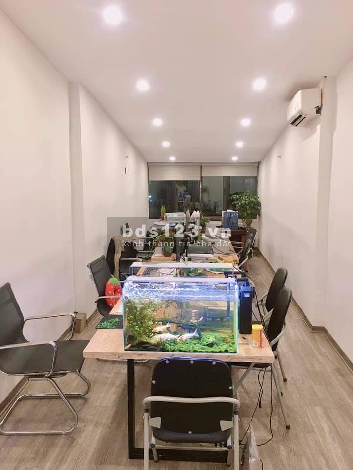 Chưa đến 3 tỷ. Bán nhà đường Trần phú, kinh doanh tốt. Ô tô cách nhà 20m