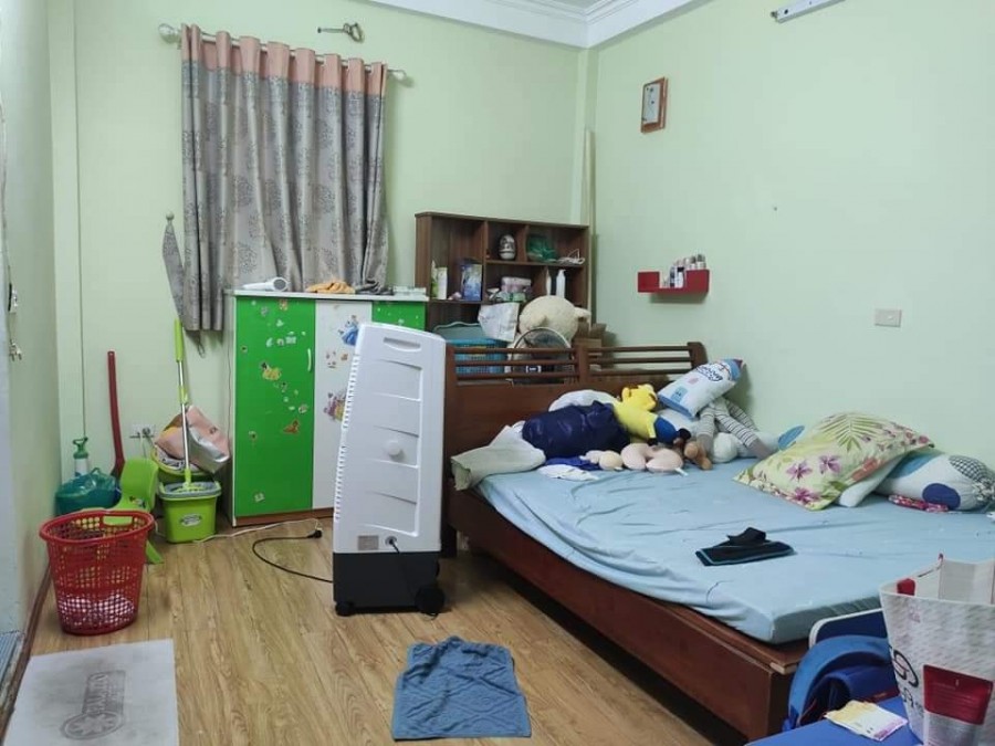 Bán nhà Khương Đình, Thanh Xuân, dt 78m2, 4 tầng, mt 4.6m, giá chỉ 5.6 tỷ. LH 0966456918