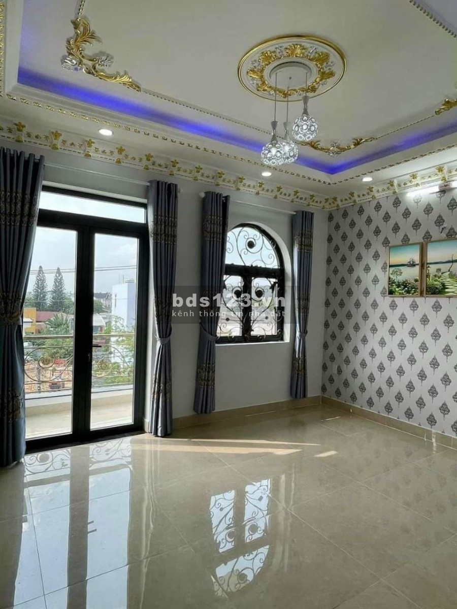 Nhà mặt tiền siêu sang, hơn 100m2, ấp Tân Tiến Xuân Thới 3 Hóc Môn, giá chỉ 7.5 tỷ