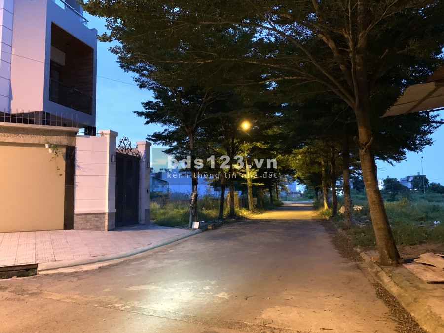 Chuyên mua bán đất nền dự án Thời Báo Kinh Tế,Phú Hữu,Quận 9,sổ đỏ-giá tốt cạnh tranh nhất 8/2021