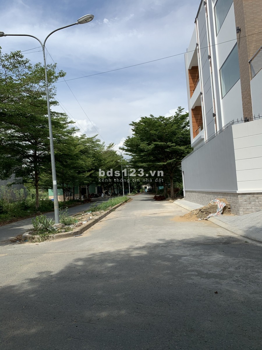 Chuyên mua bán đất nền dự án Thời Báo Kinh Tế,Phú Hữu,Quận 9,sổ đỏ-giá tốt cạnh tranh nhất 8/2021