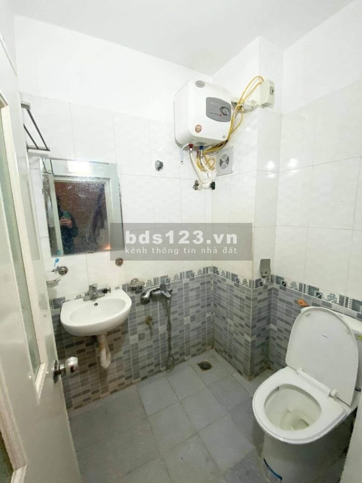 Chính chủ cho thuê nhà nguyên căn tại phố Nguyễn Chính, liên hệ chính chủ 0985807768