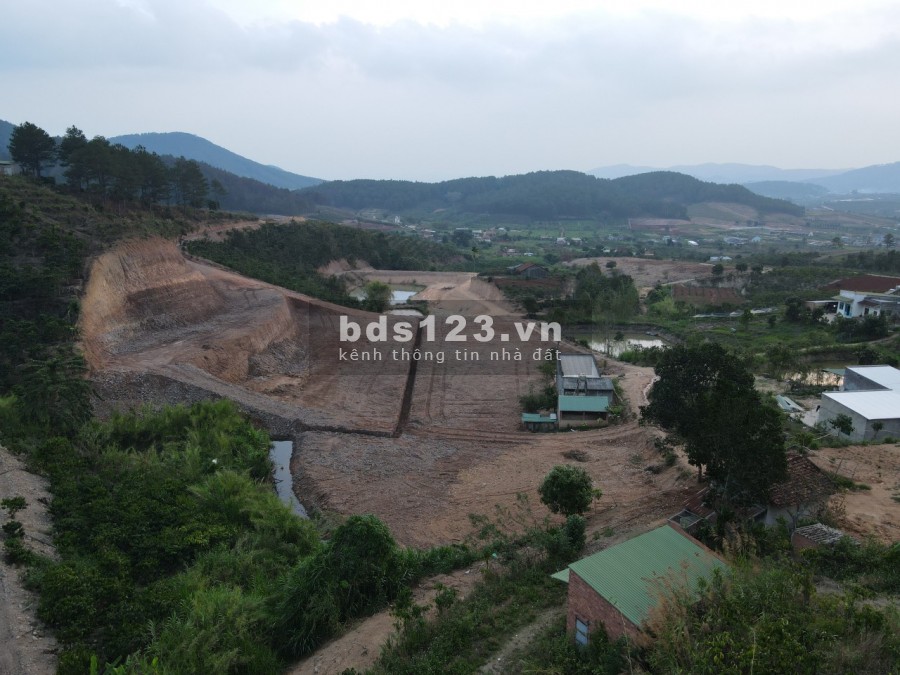 Bán đất thị trấn Nam ban, view rừng thông cách Đà Lạt 25km, sổ chính chủ, bàn giao ngay