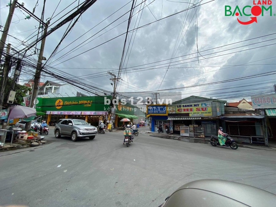 Bán nhà ngay chợ Phú Thọ phường Trảng Dài, sổ hồng riêng, thổ cư, dt 122m2, giá 3.15 tỷ