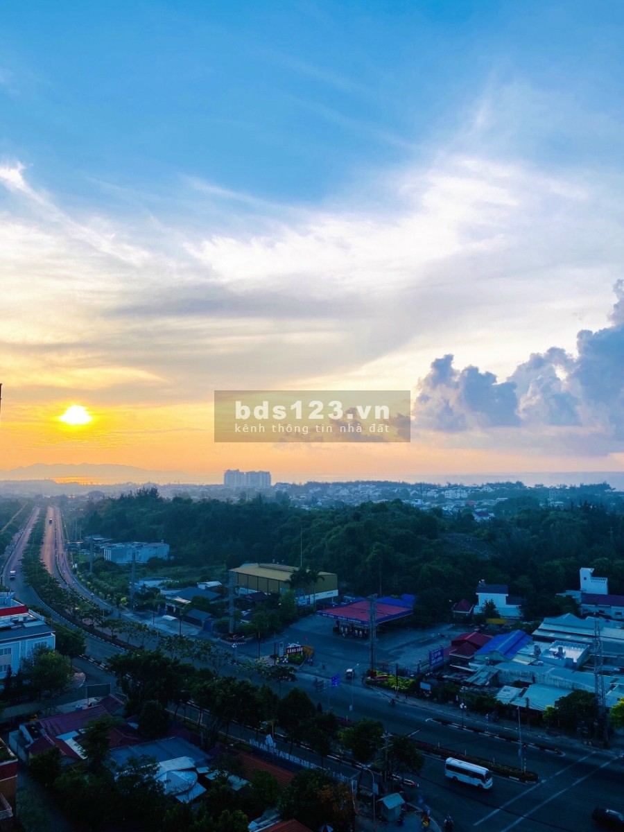 Căn 2 pn view biển và công viên, đấy nhanh covid giảm 200 triệu, giá có nội thất, lh 0963427327