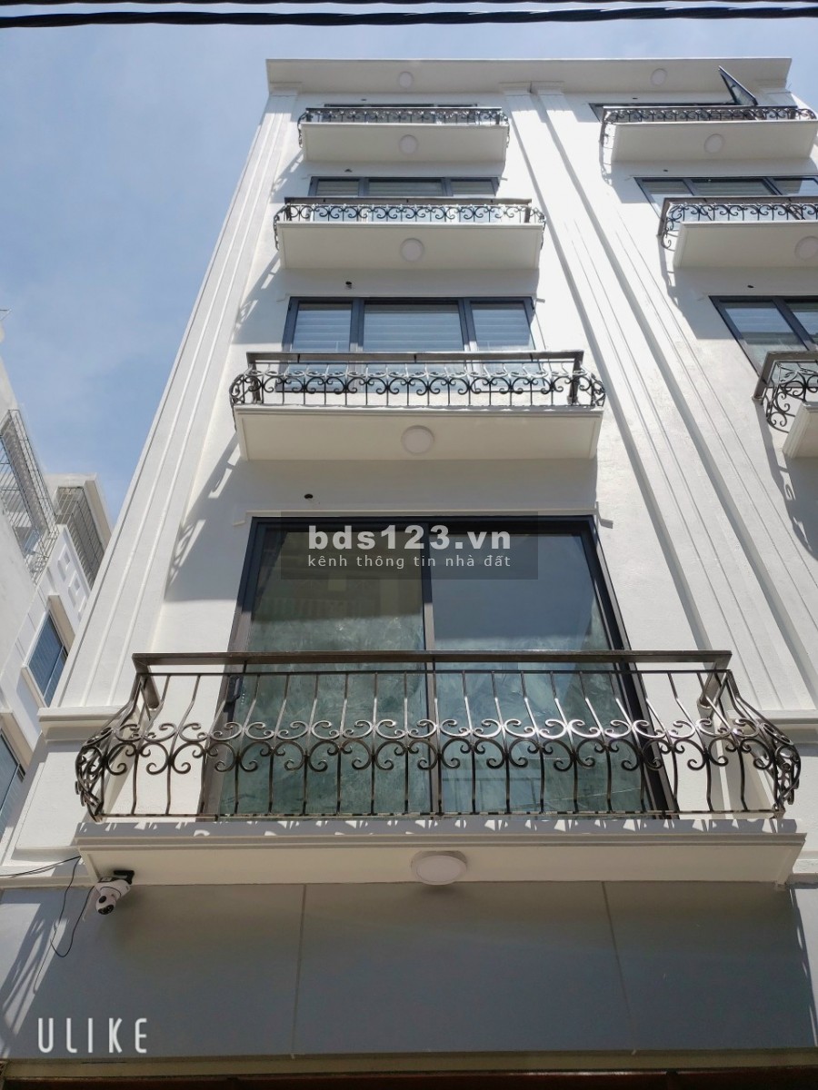 Cần bán căn nhà xây mới tại Cầu Bươu huyện Thanh Trì, ngõ ô tô, kinh doanh nhỏ. Lh 0984672007