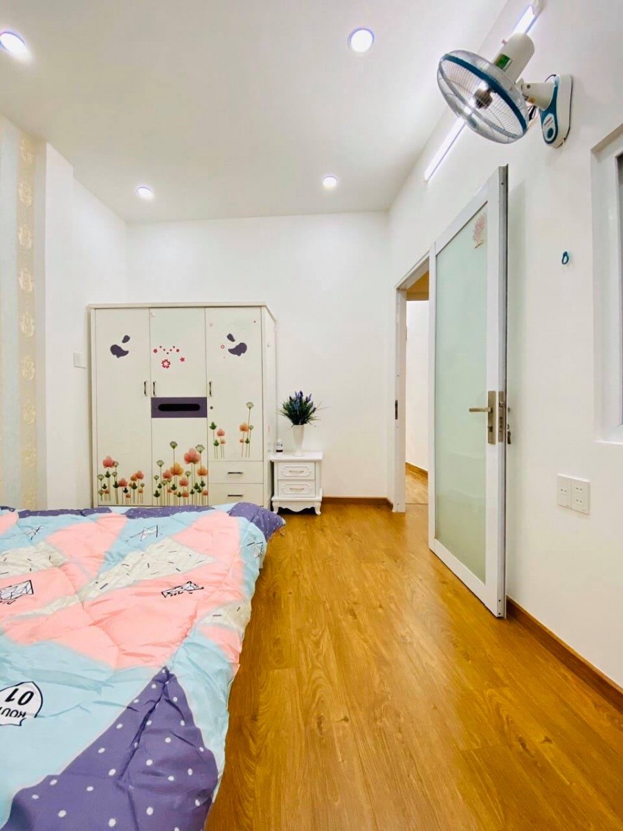 Bán Nhà Gò Vấp Dưới 4 Tỷ, HXH 6m, Đẹp Vô Cùng, Kinh Doanh Sầm Uất