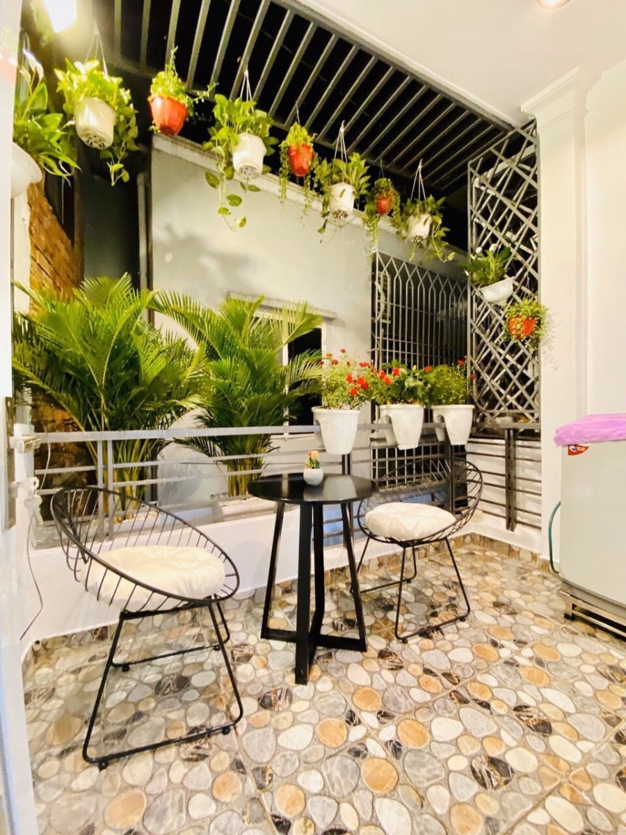 Bán Nhà Gò Vấp Dưới 4 Tỷ, HXH 6m, Đẹp Vô Cùng, Kinh Doanh Sầm Uất