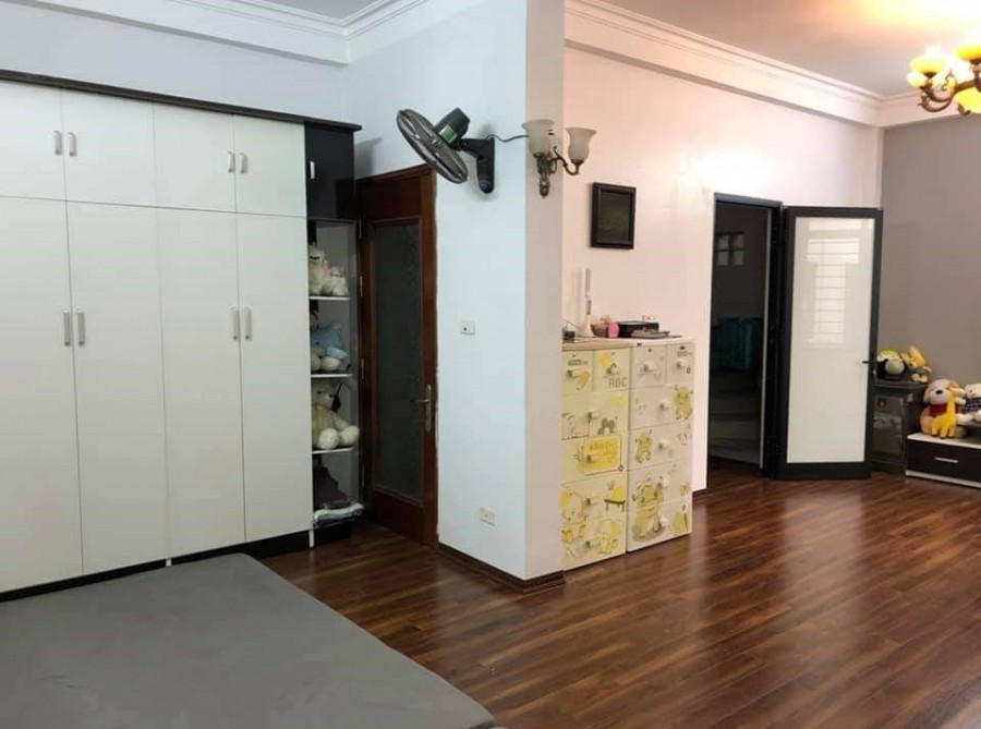 Bán nhà mặt phô Thượng Thụy, diện tích 141m2 5 tầng, mt 6.6 m, giá bán 16 tỷ
