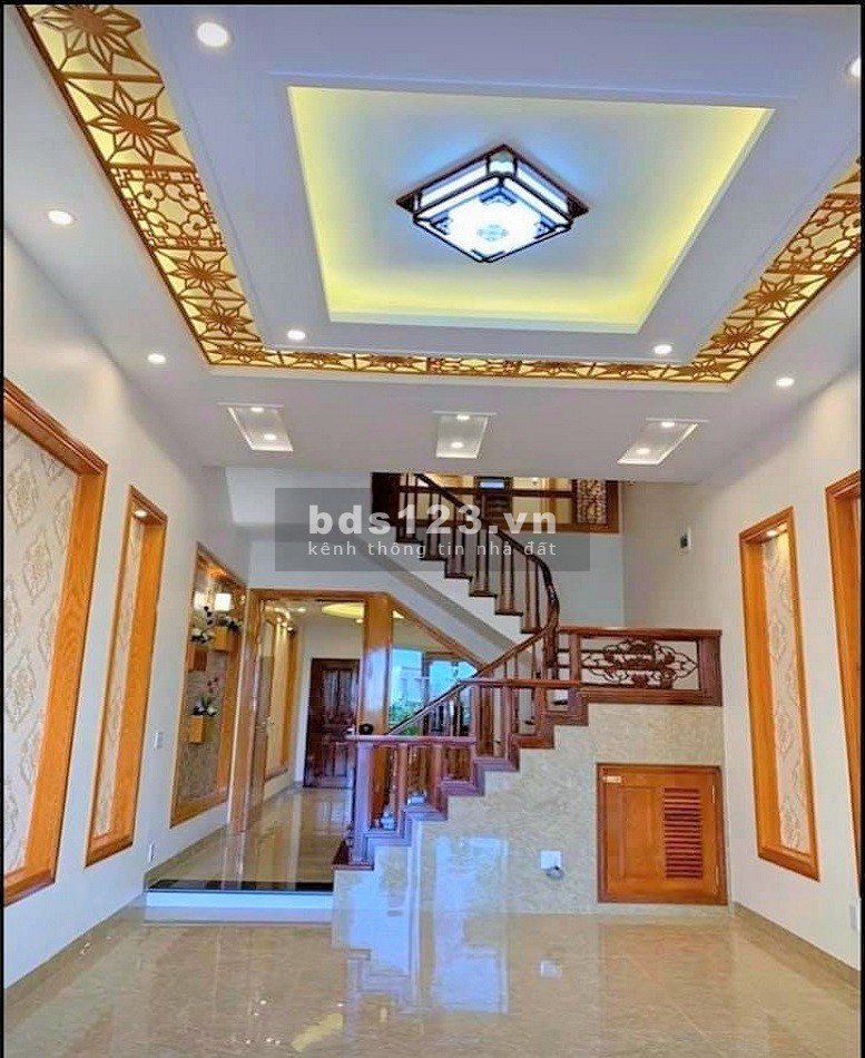 Nhà phố Nguyễn Ngọc Nại-Thanh Xuân. Vỉa hè, ô tô, thang máy. 82m2 7T 18 tỷ