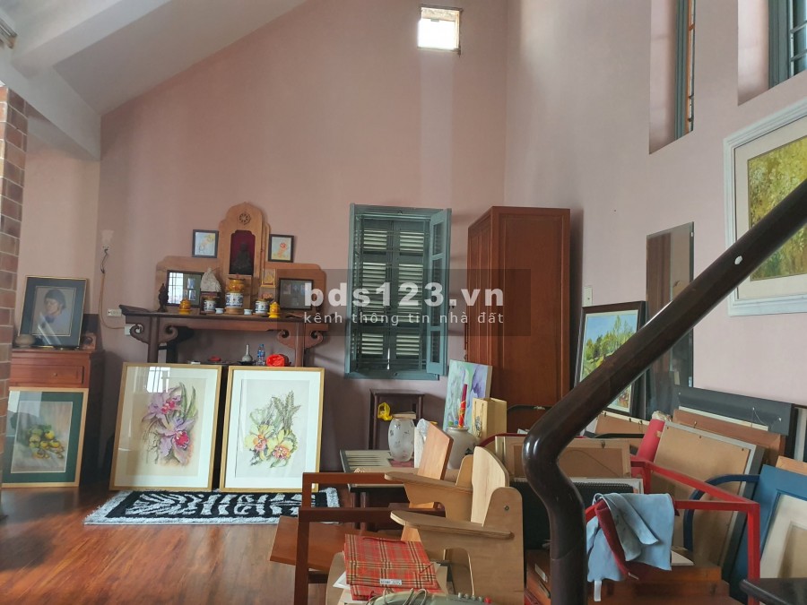 Mặt phố Quán Thánh Quận Ba Đình 7 tầng thang máy giá chào 125 tỷ, thương lượng
