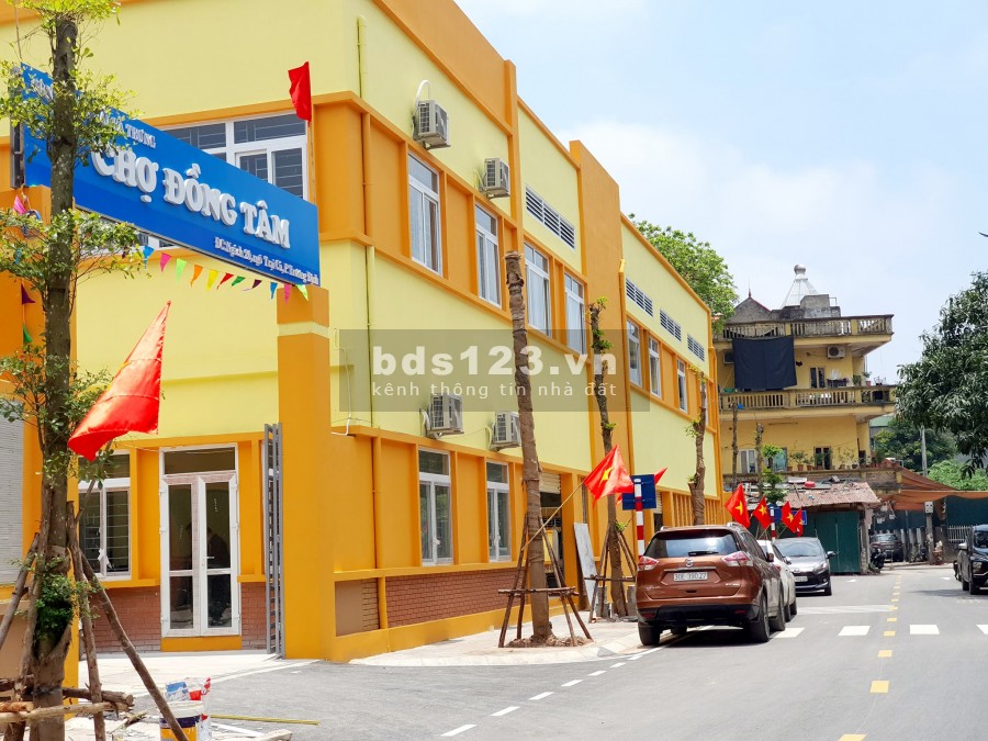 Bán nhà Trương Định, dân xây ngõ 3 gác diện tích 36m2, giá bán 2.58 tỷ, lh 0369315899