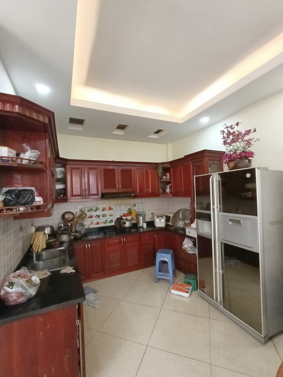 Bán nhà mặt phố Cự Lộc mt khủng 6,6m kd đỉnh ô tô tránh giá 9,3 Tỷ dt 60m2*5 tầng lô góc 2 thoáng
