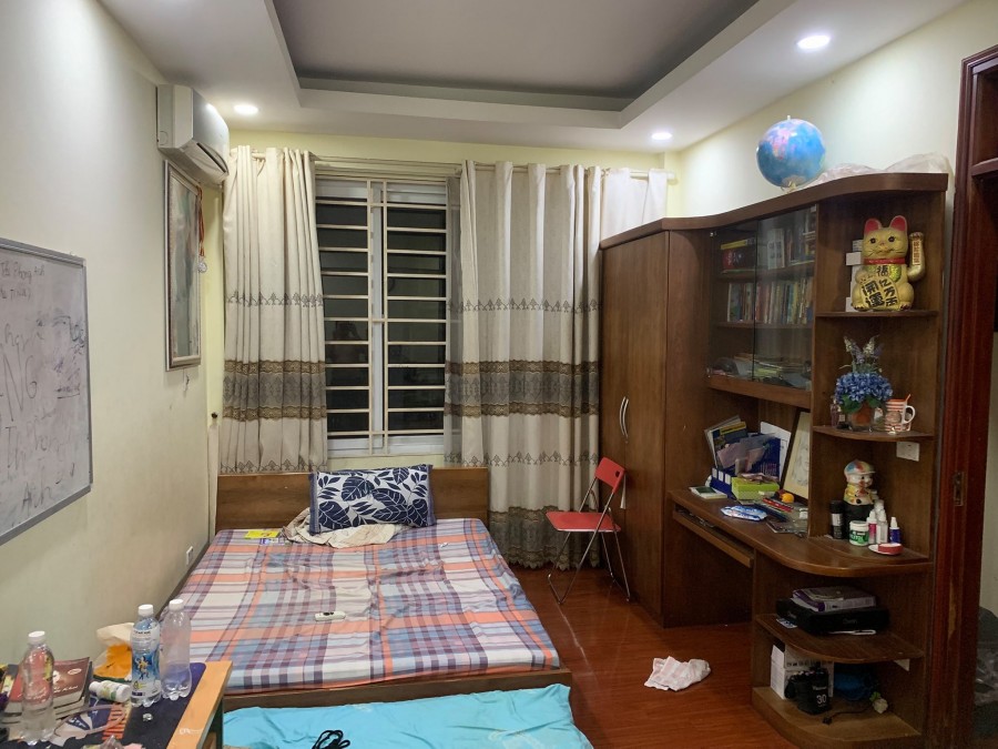 Bán nhà mặt phố Cự Lộc mt khủng 6,6m kd đỉnh ô tô tránh giá 9,3 Tỷ dt 60m2*5 tầng lô góc 2 thoáng