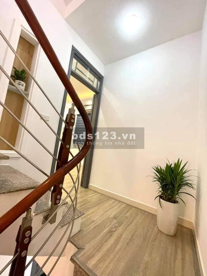Bán nhà Khương Trung, nhà mới, full nội thất diện tích sử dụng 36m2, giá bán 3.3 tỷ