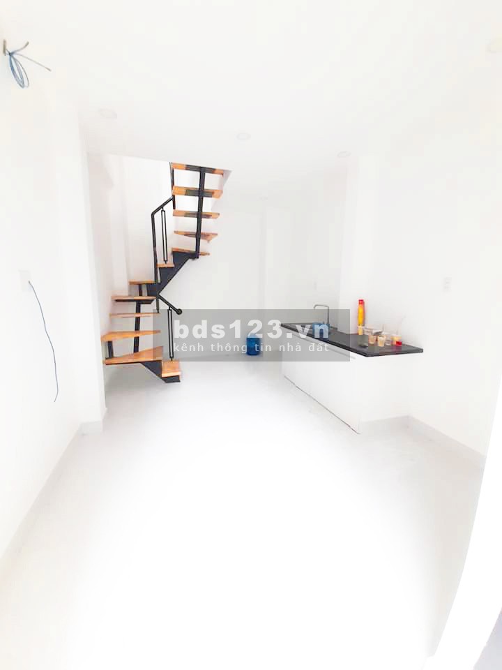 Ngã tư Phú Nhuận hẻm xe hơi Nguyễn Kiệm, Phan Đăng Lưu, 4 tầng, btct chỉ nhỉnh 3 tỷ