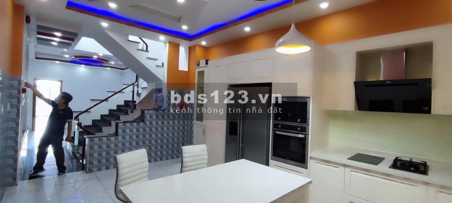 Bán nhà Thiên Phước Phường 9 Tân Bình hẻm xe hơi dân trí cao mới keng