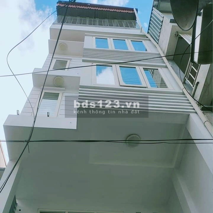 Nhà đẹp Võ Chí Công 3 mặt thoáng ở sướng, gần phố giá chỉ 5.15 tỷ, dt 44m2, 6 tầng