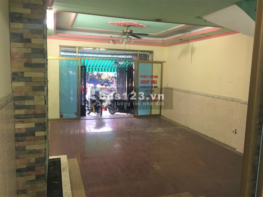 Bán nhà mặt tiền chợ Linh Trung, Quận Thủ Đúc, diện tích…