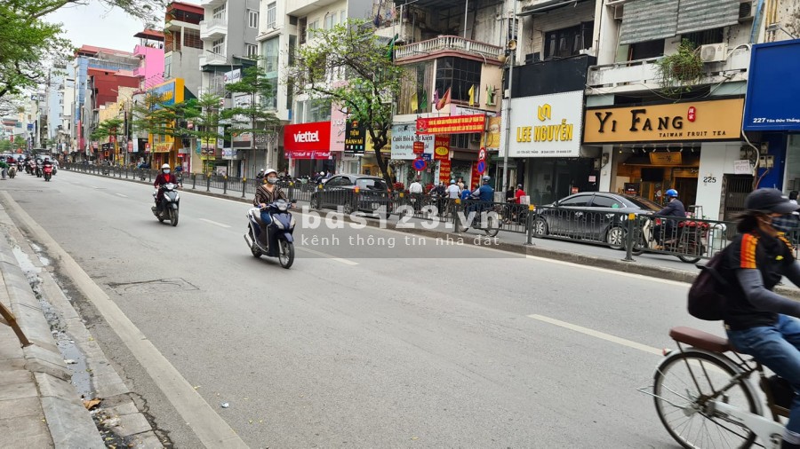 Nhà mặt phố Tôn Đức Thắng, vỉa hè rộng, cho thuê kinh doanh hàng cao cấp: Giá: 23 tỷ.