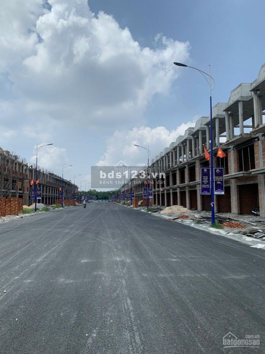 Bán đất ngay trung tâm Bàu Bàng, QL13 đi vào 50m, bán gấp giá thương lượng
