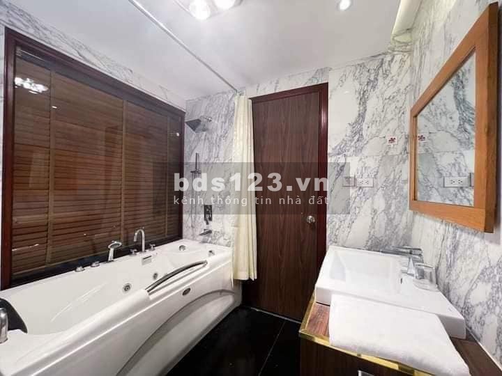 Bán nhà siêu đẹp mặt ngõ ô tô đỗ cửa Phố Vọng Hai Bà Trưng dt 35m mt 4.2m giá 2.6 tỷ