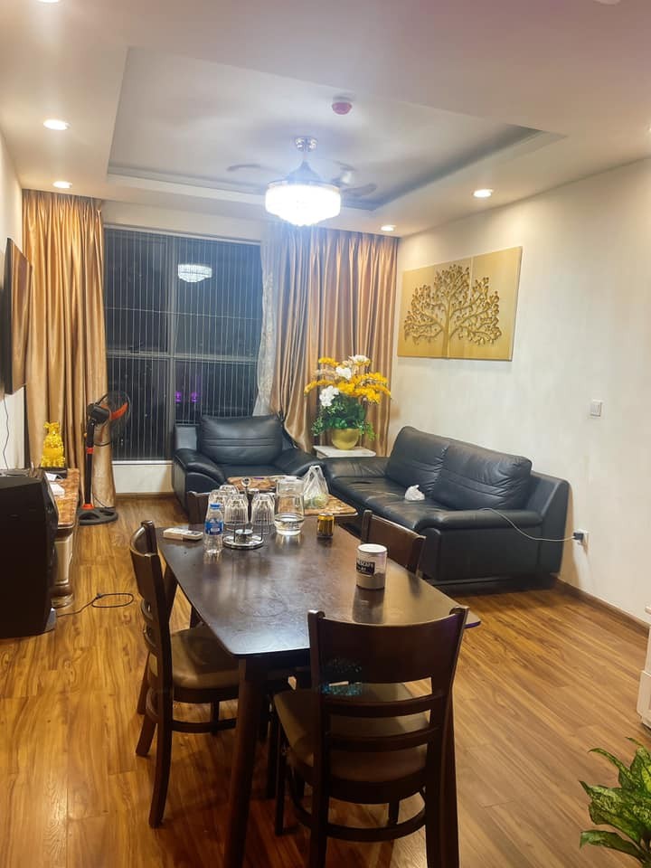 Bán Nhà đẹp Nguyễn Lương Bằng kd mặt tiền 5m, dt 27m2, giá 2,45 tỷ có thương lượng