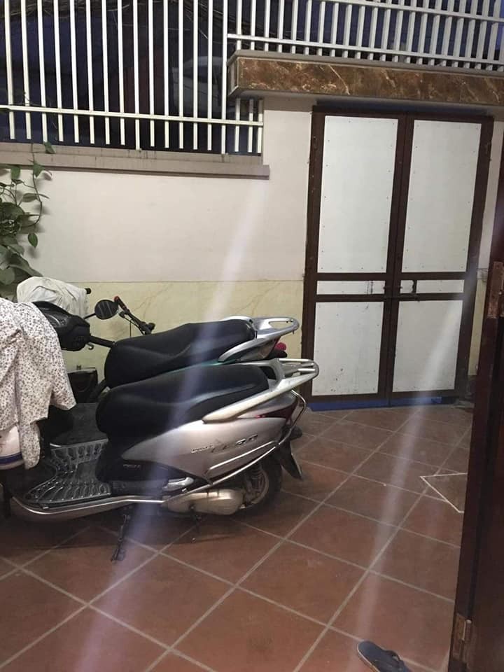 Nhà nguyên căn Nguyễn Trãi ngã tư Sở dt 60m2, 4 tầng, mt 4,2m Giá 5,25 tỷ, ngõ 3 gác đua