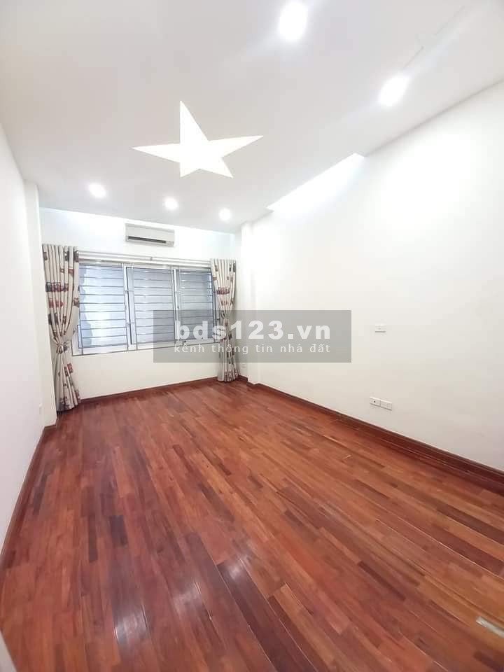 Bán Nhà Phố Láng Hạ 56M- 5 Tầng giá 10.8 Tỷ trung tâm Đống Đa phân lô ô tô kinh doanh