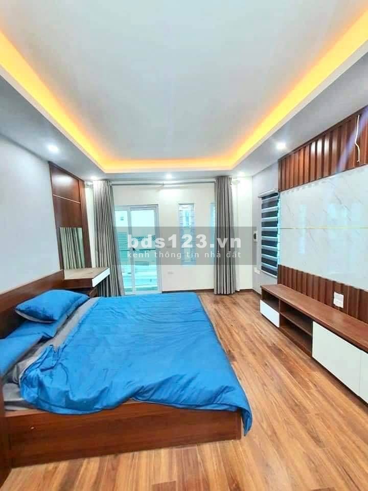 Bán nhà mặt phố Ngọa Long, Minh Khai, Bắc Từ Liêm dt 50m2, 5 tầng, giá 5,5 tỷ