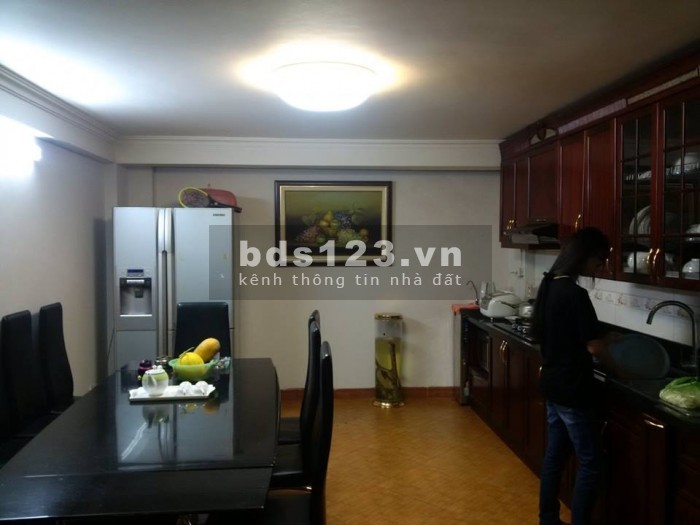 Bán gấp nhà sổ đỏ,ngõ Ô TÔ, diện tích sử dụng 60m2, 5 tầng, Quận Hoàng quốc Việt, Cầu giấy.