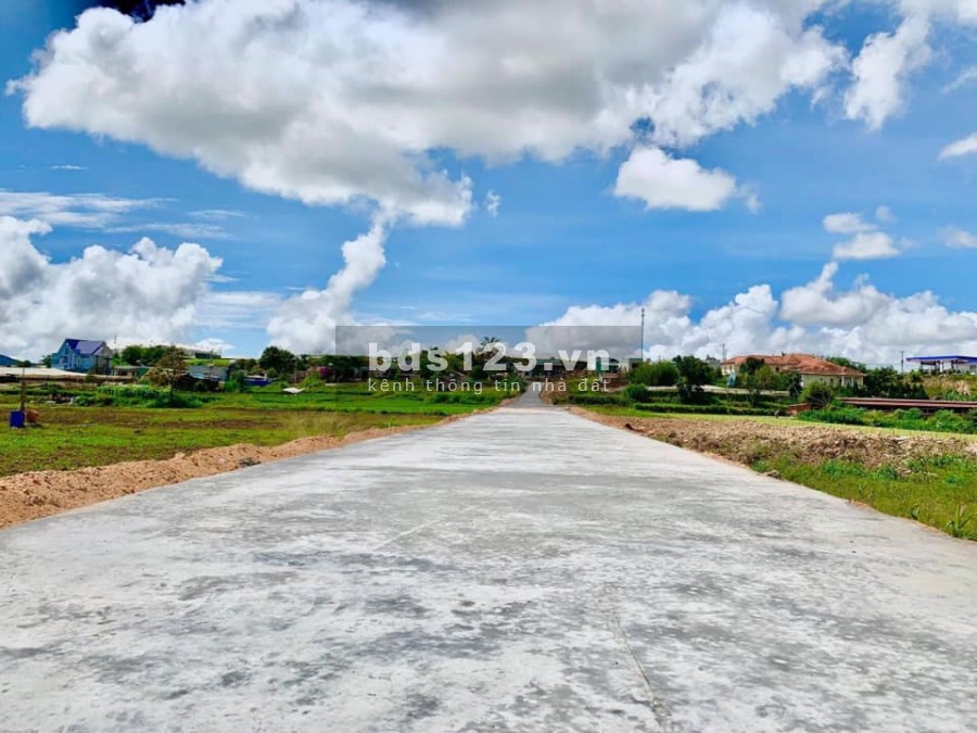 Đất đẹp 245m2 thị trấn Nam Ban, gần khu dân cư, 649 triệu, liên hệ 0935434534