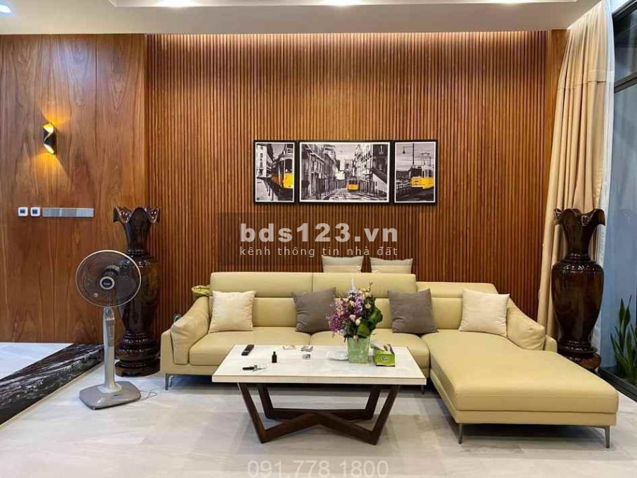Bán nhà tại Văn La - Hà Đông, chính chủ, ô tô vào nhà, dtsd 50m2, giá 4.5 tỷ