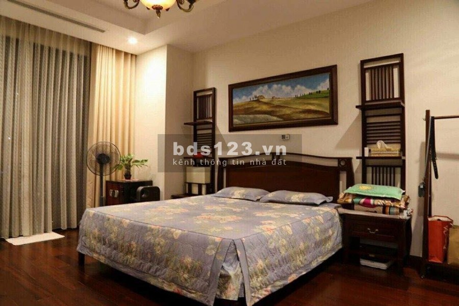 Bán gấp nhà sổ đỏ,ngõ Ô TÔ, diện tích sử dụng 60m2, 5 tầng, Quận Hoàng quốc Việt, Cầu giấy.