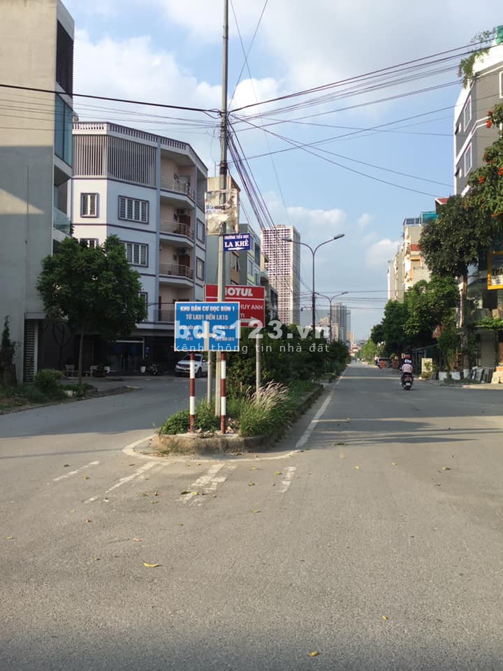 Chính Chủ Cần Bán Đất Liền Kề Dọc Bún La Khê Hà Đông 50m Phân Lô Đẹp
