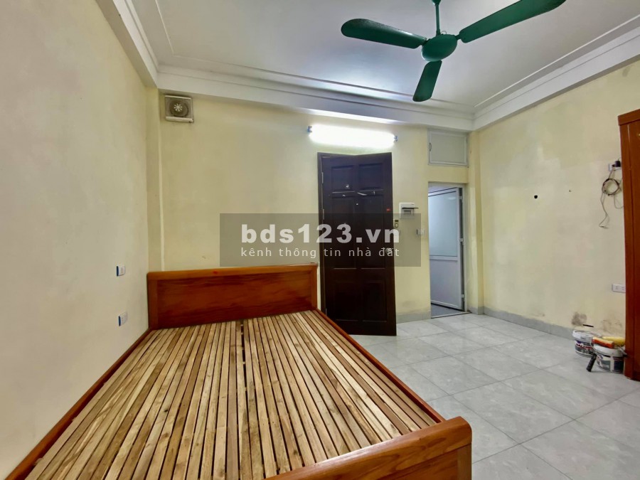 Bán nhà Tân Mai, 65m, mặt ngõ thông, kinh doanh nhỏ, giá bán 4.5 tỷ