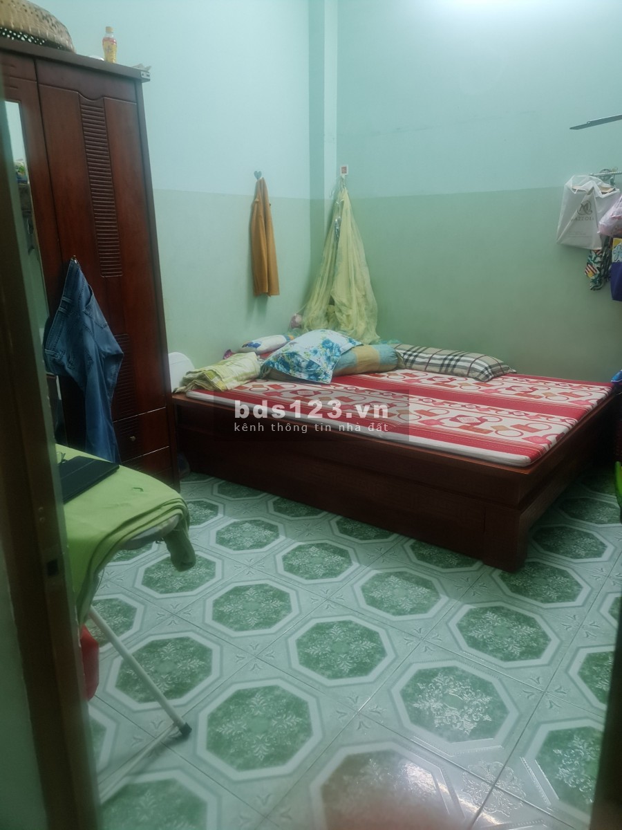 Bán nhà mặt tiền đường Lê Đình Thám, Tân Phú, 1 trệt 2 lầu, rộng rãi, thoáng mát, giá 10.5 tỷ.