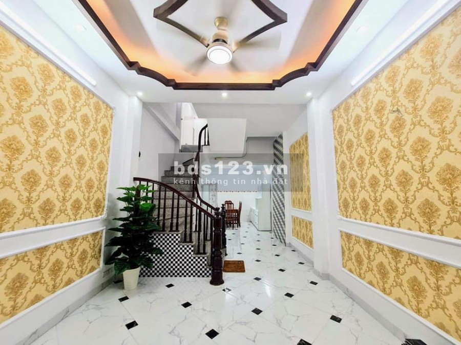 Nhỉnh 3 tỷ Hoàng Mai, ô tô đỗ cửa kinh doanh, ngõ thông, 2 mặt thoáng, full nội thất