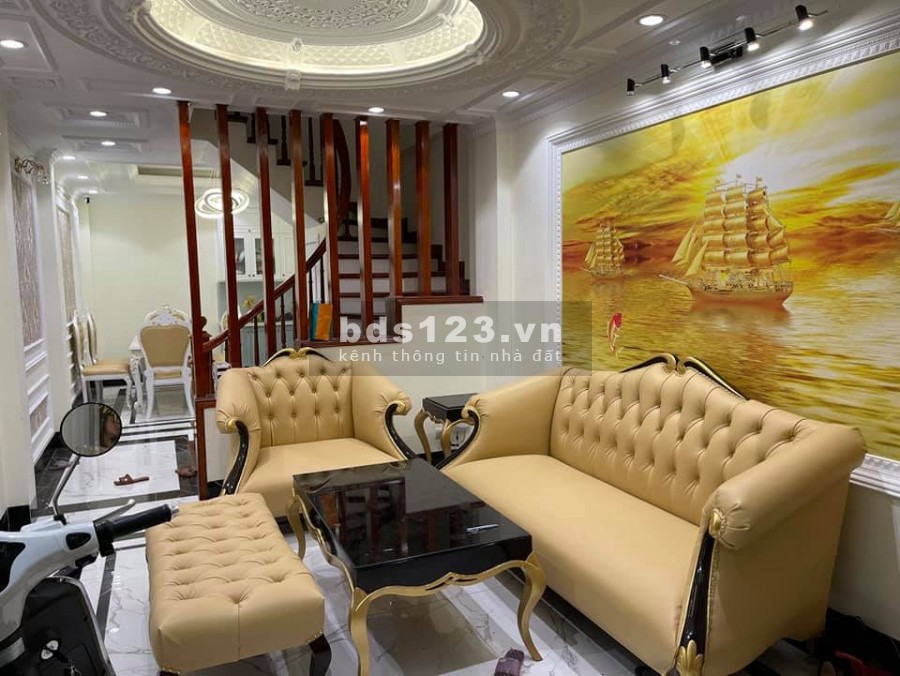 Bán Ô tô tránh, diện tích sử dụng 45m2, kinh doanh, Phạm Ngọc Thạch, Quận Đống Đa