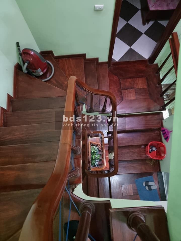 Bán gấp siêu phẩm Hồ Tùng Mậu, ô tô đỗ cửa, 20m ra phố, diện tích 50m2 giá 4.6 tỷ
