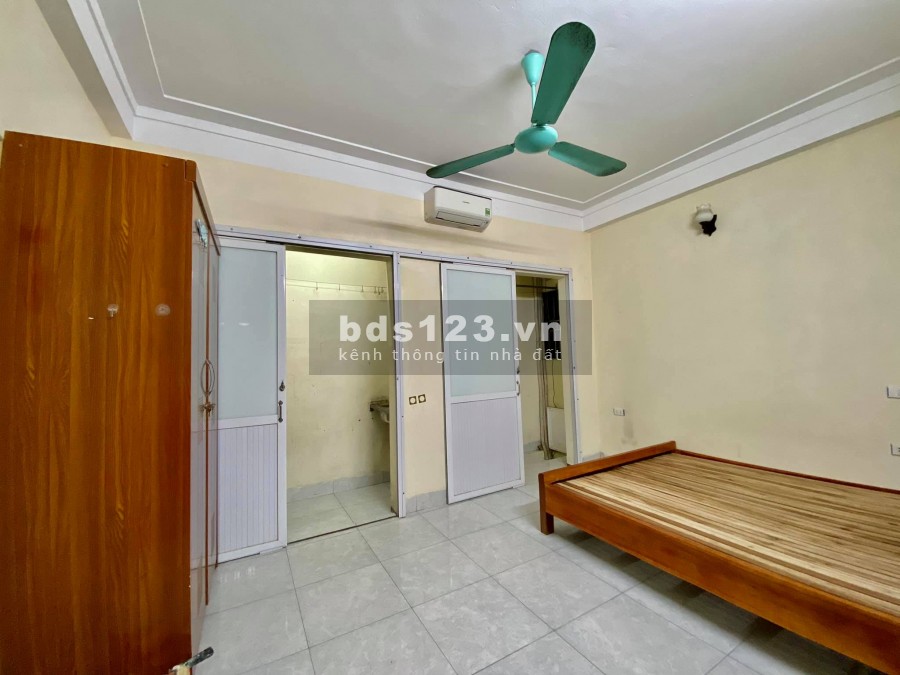 Bán nhà Tân Mai, 65m, mặt ngõ thông, kinh doanh nhỏ, giá bán 4.5 tỷ