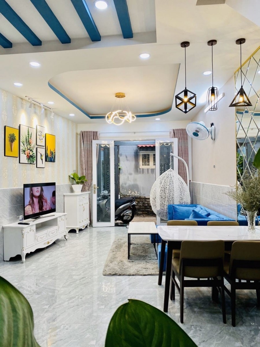 Bán Nhà Gò Vấp Dưới 4 Tỷ, HXH 6m, Đẹp Vô Cùng, Kinh Doanh Sầm Uất