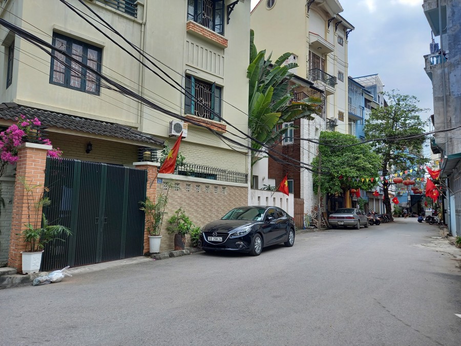 Bán nhà Bồ Đề Lâm Du 6 tầng, thang máy, Gara Ô tô 7 chỗ liên hệ 0904691185
