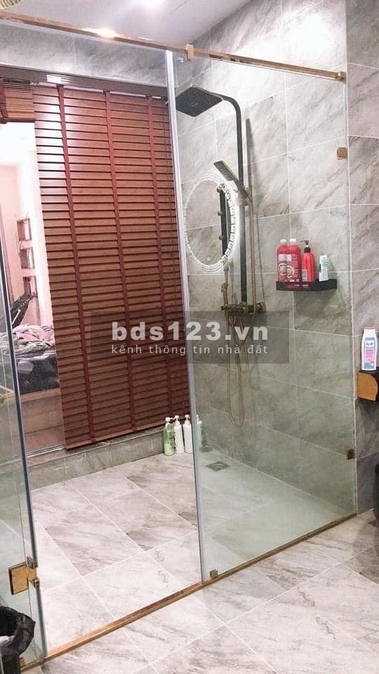 Giá bán 3,5 tỷ có ngay nhà hẻm xe hơi Lũy Bán Bích, diện tích 42m2, 1 trệt 1 lầu đúc