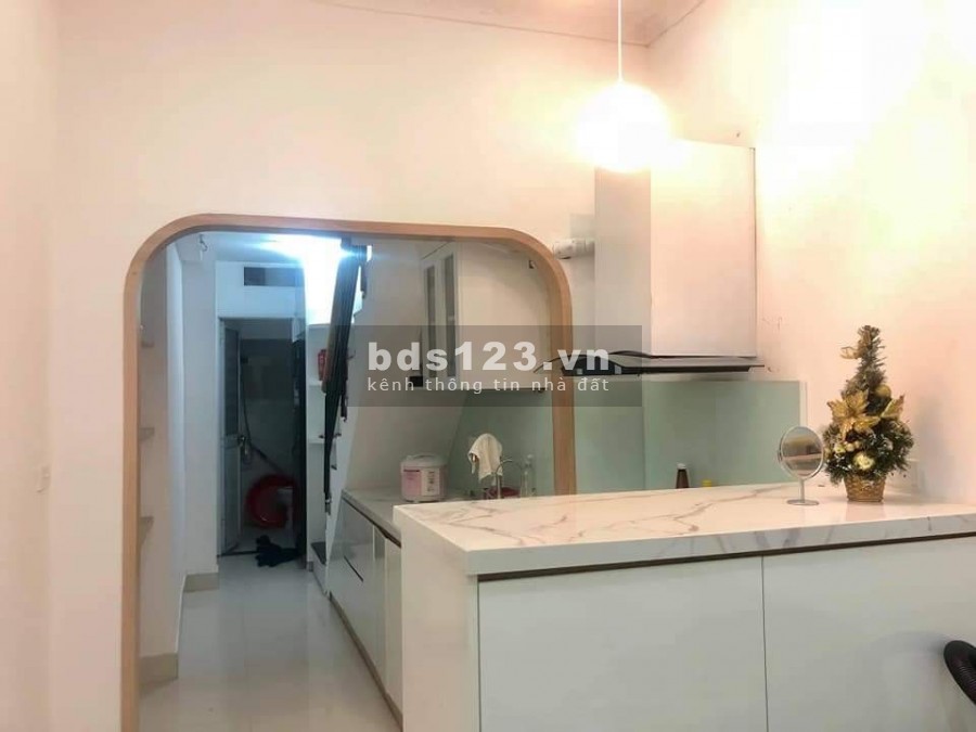 Nhà Kim Ngưu, đúc 5 tầng kiên cố, thoáng trước sau, full nội thất, giá bán 3.5 tỷ
