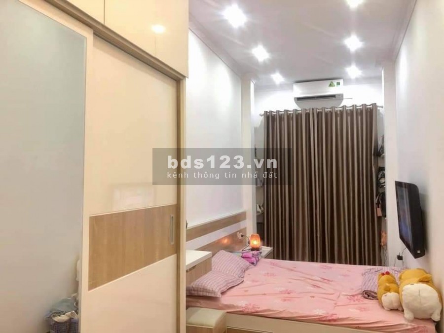Nhà Kim Ngưu, đúc 5 tầng kiên cố, thoáng trước sau, full nội thất, giá bán 3.5 tỷ